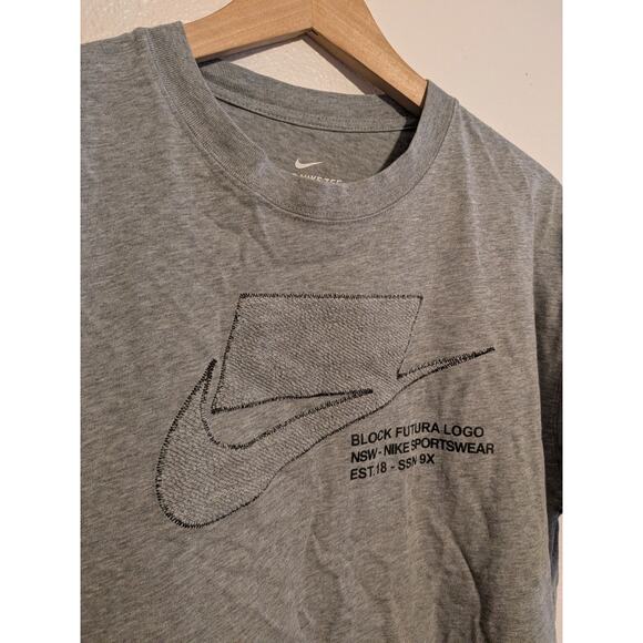 Nike block futura logo tee shirt gray size M - Picture 4 of 4